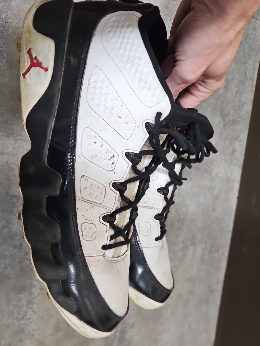 Jordan Men's Black, White & Red Athletic Shoes